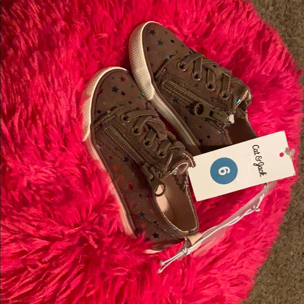 Cat&Jack size 6